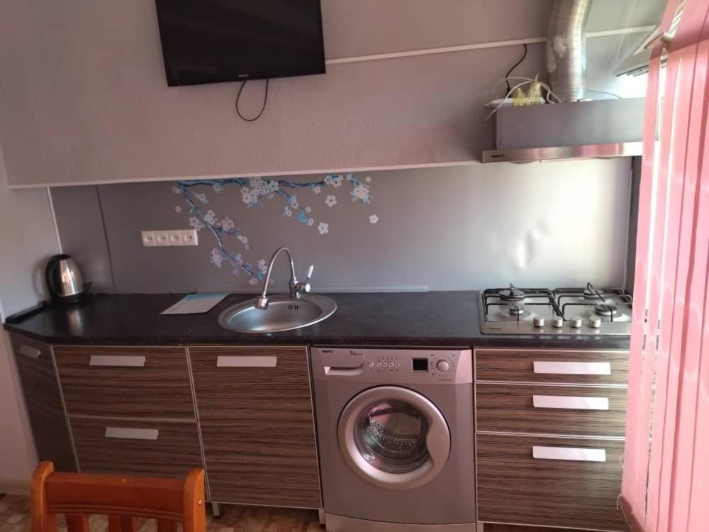 Hotel Gostinyi Dvor Bosteri Εξωτερικό φωτογραφία