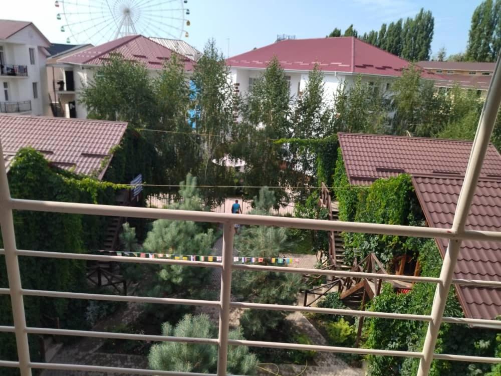 Hotel Gostinyi Dvor Bosteri Εξωτερικό φωτογραφία
