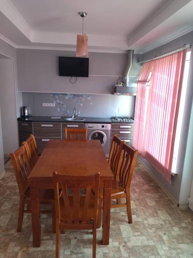 Hotel Gostinyi Dvor Bosteri Εξωτερικό φωτογραφία