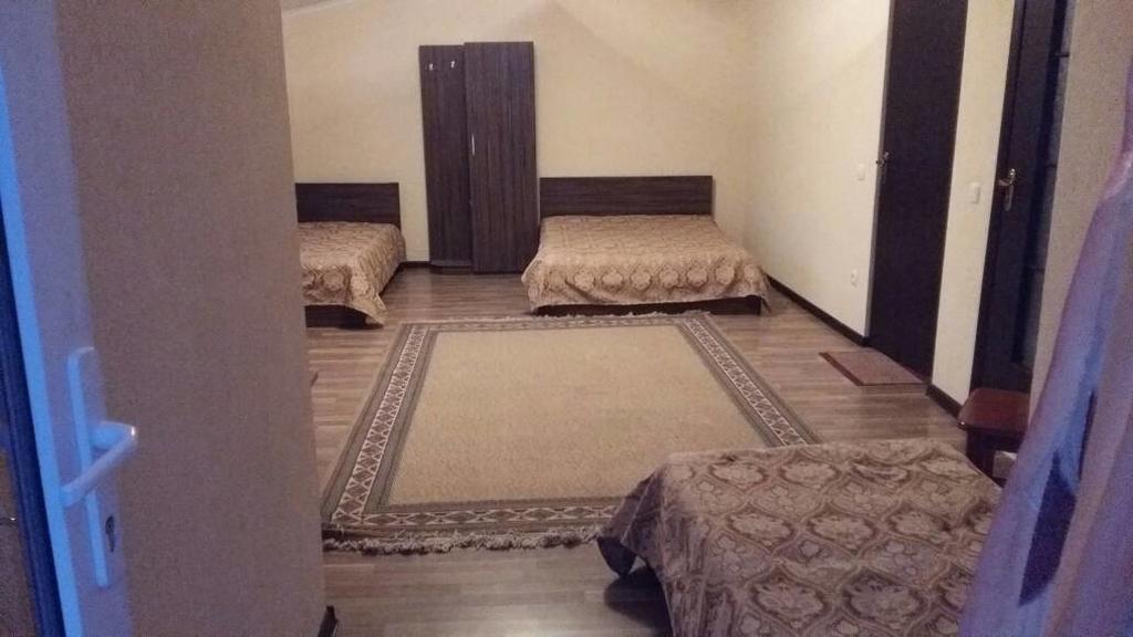 Hotel Gostinyi Dvor Bosteri Εξωτερικό φωτογραφία